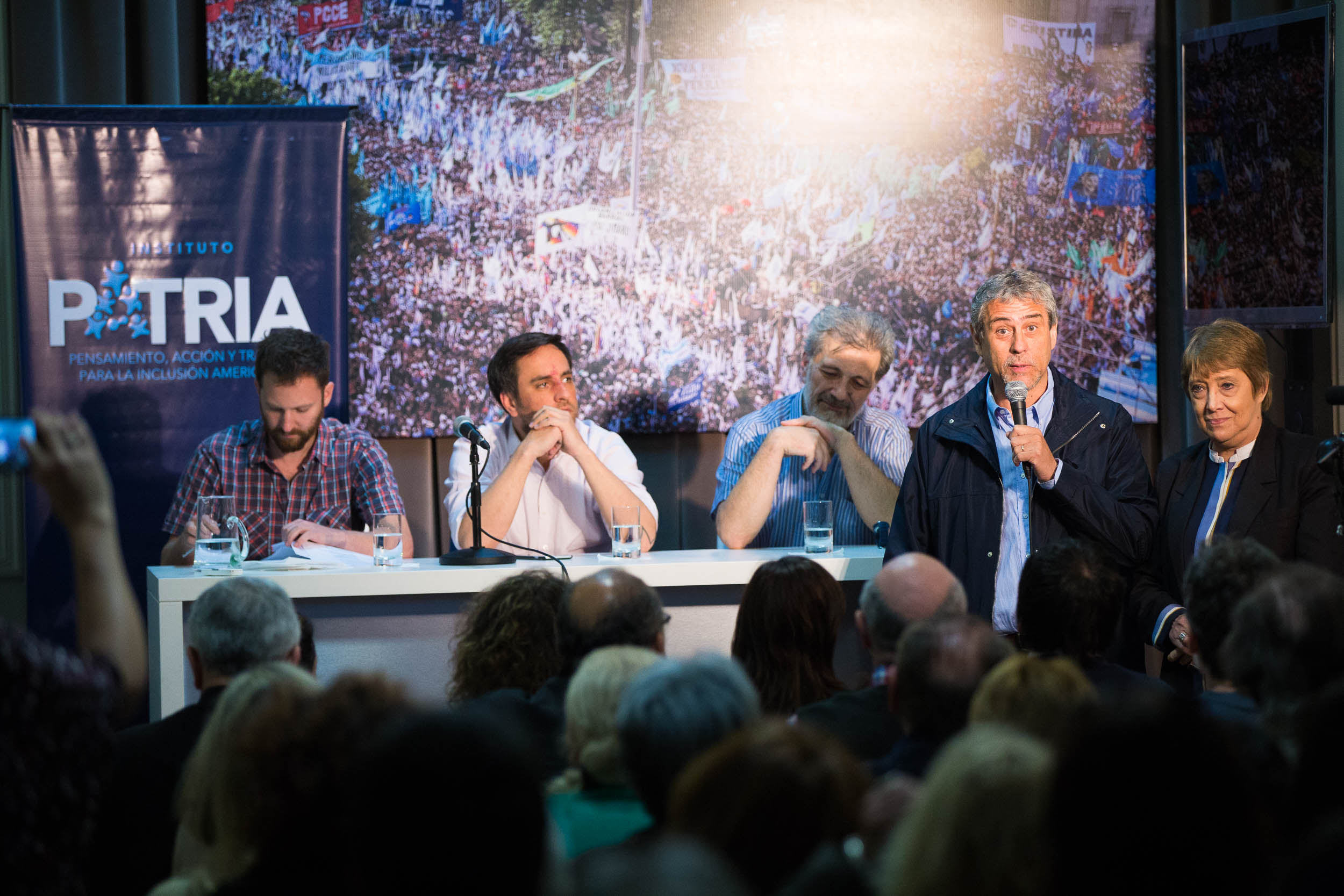«Voto electrónico, ¿ágil y transparente o caro y fraudulento?»