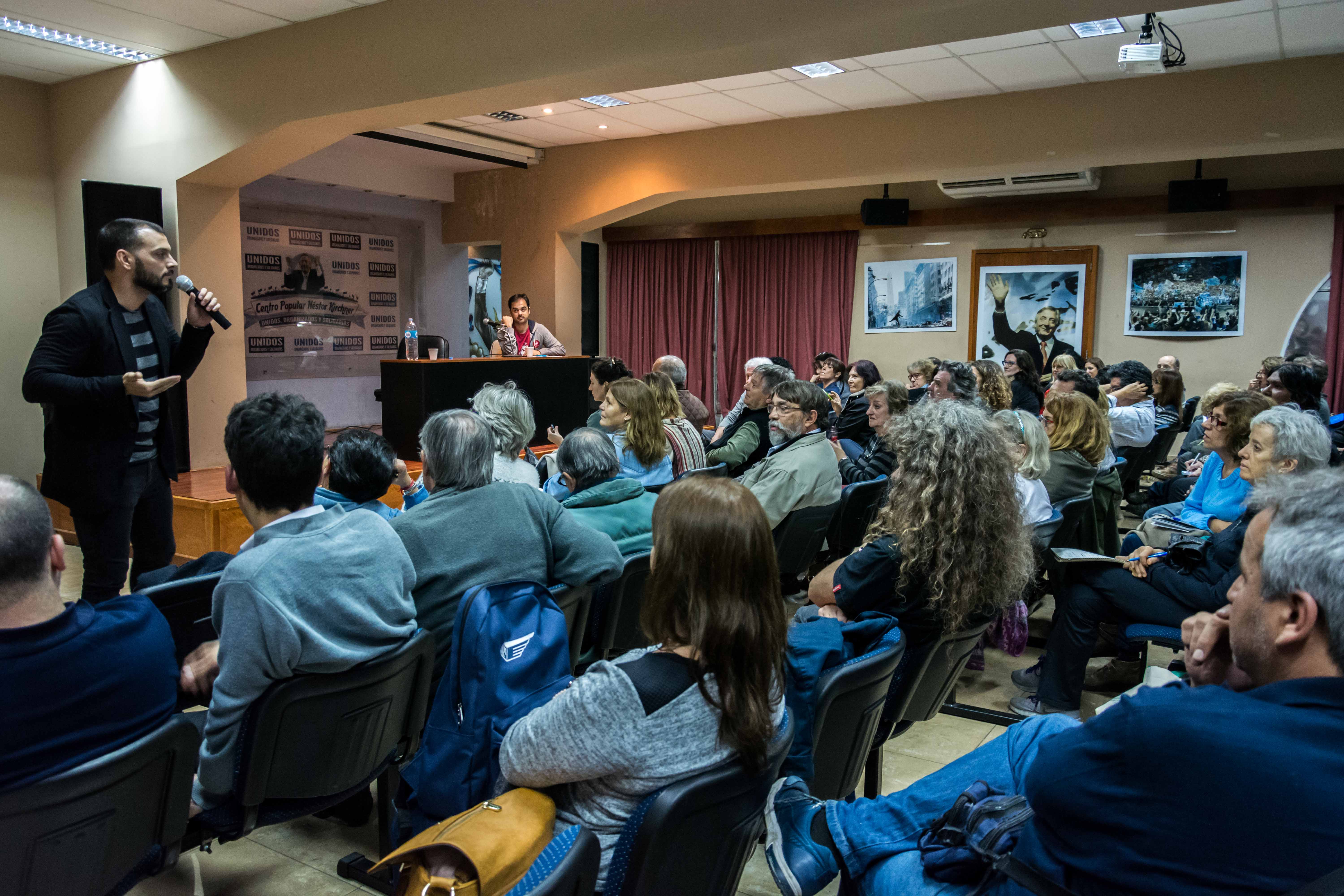 ¿Qué es la economía? Problemas Económicos (Curso de Economía Política con mención en endeudamiento)