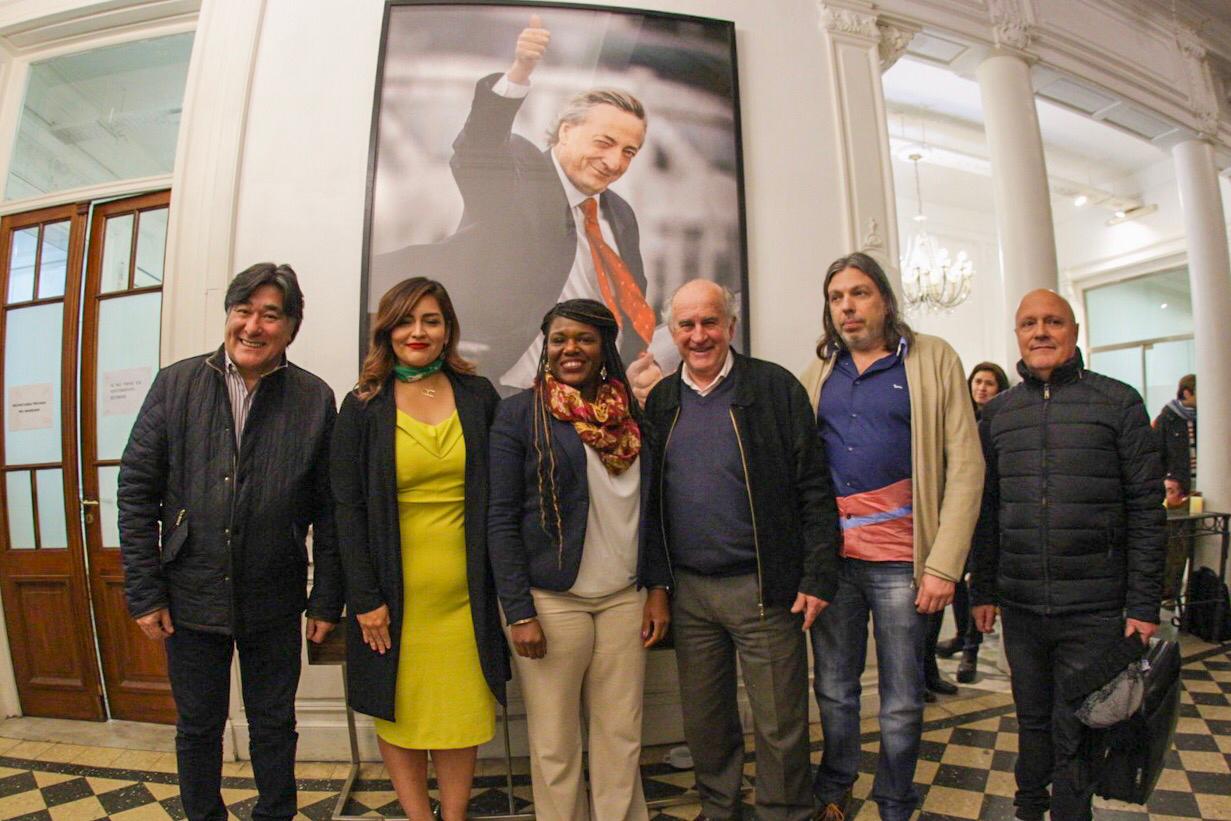 Cori Bush y Roza Calderón en el Instituto Patria