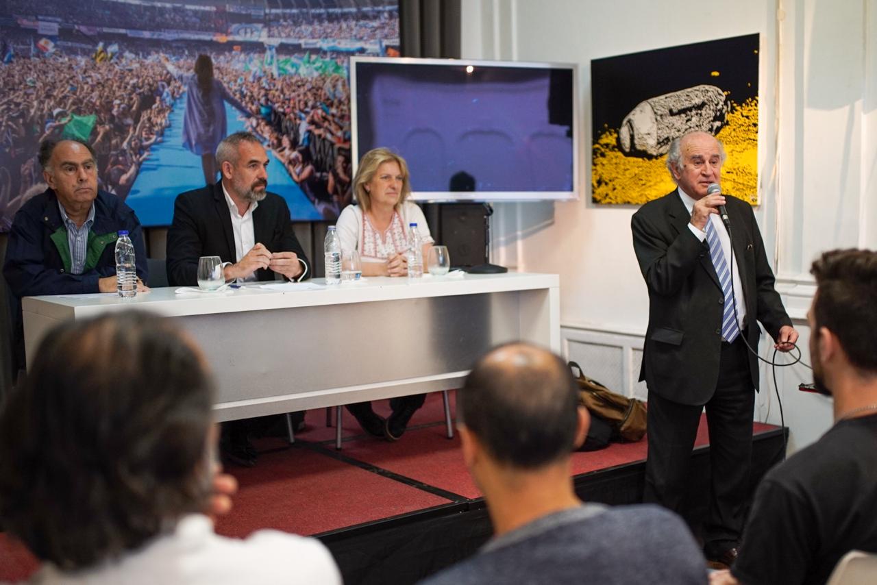 Parrilli encabezó la apertura del último seminario de 2019