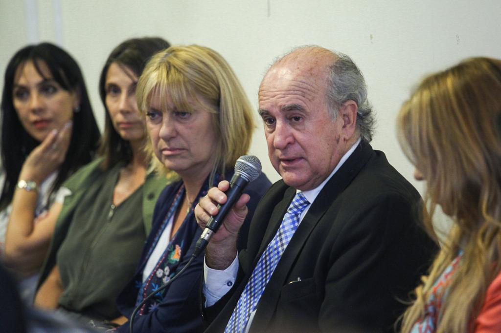 Parrilli encabezó la primera reunión de trabajo de las comisiones Patria