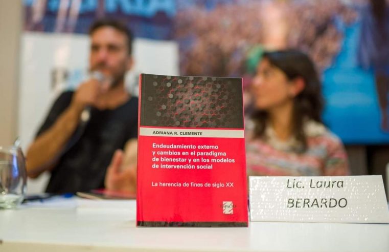 Se presentó el libro «Endeudamiento externo y cambios en el paradigma de bienestar e intervención social»
