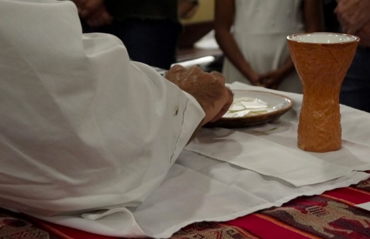 MUESTRA: UN HOMBRE DE DIOS Y DEL PUEBLO