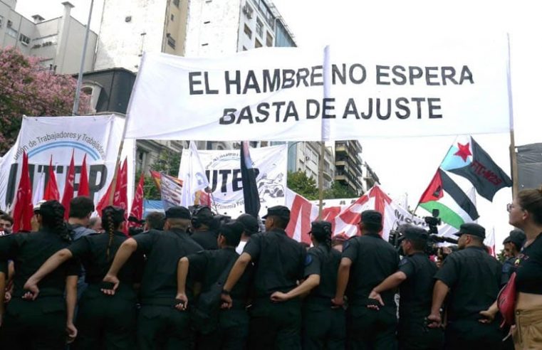 EL GOBIERNO DE MILEI DEJA TIERRA ARRASADA EN POLÍTICAS SOCIALES