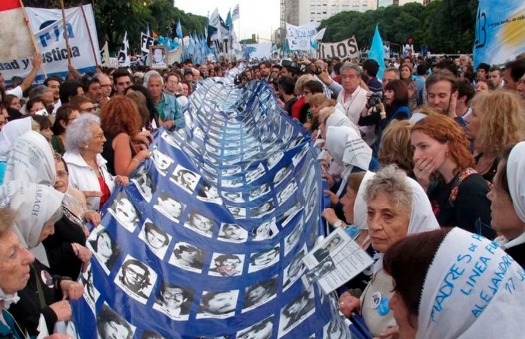 El 24 DE MARZO TODOS Y TODAS A LAS CALLES