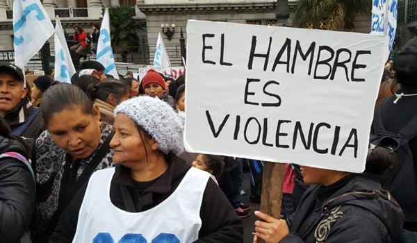 El impacto del DNU en las políticas sociales